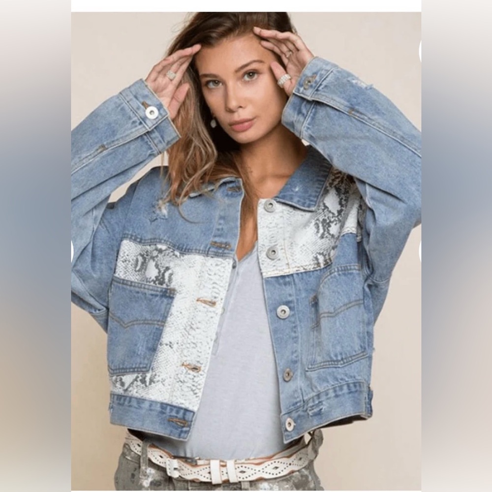 POL Boho Denim Jacket Women Large Blue Boxy Trucker Distressed Festival NEW
